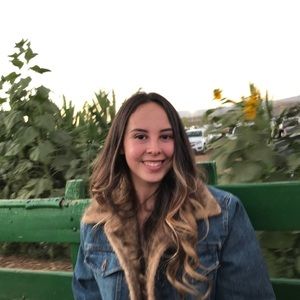 Meet your Posher, Krystal